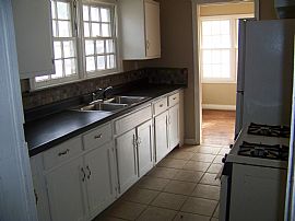 Great 3 Bedroom Home For $795.00 in Atlanta, GA (Photo 4 of 6)
