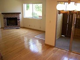 Baldwin Park Beautiful Corner Townhouse in Baldwin Park, CA (Photo 2 of 2)