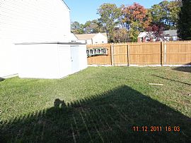 3 Br 2.5 Bath Central Virginia Beach Townhome in Virginia Beach, VA (Photo 4 of 7)