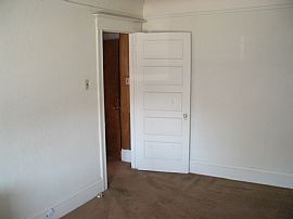 Sunny Studio Apartment Near Freeways and Public Trans in Oakland, CA (Photo 3 of 5)