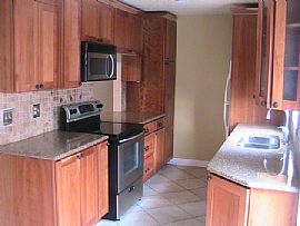 Upscale! 3 BR, 2.5 BA Townhouse Near Airport in Orlando, FL (Photo 3 of 12)