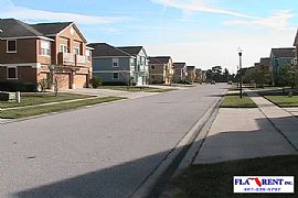 Beautiful! Like New 3/2.5/2 Townhouse - Pets Welcome in Orlando, FL (Photo 10 of 10)