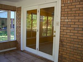 3 BR Brick Ranch Home with Owner Finance Option in Kennesaw, GA (Photo 7 of 11)