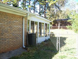 3 BR Brick Ranch Home with Owner Finance Option in Kennesaw, GA (Photo 9 of 11)