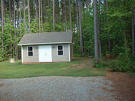 3 BR Home on Lake Gaston in Littleton, NC (Photo 2 of 7)