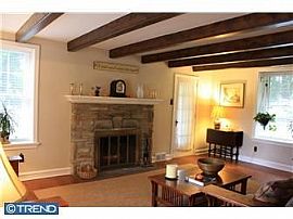 3 BR, 1 BA Colonial Home Built in 1945 in Philadelphia, PA (Photo 2 of 10)