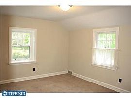 3 BR, 1 BA Colonial Home Built in 1945 in Philadelphia, PA (Photo 8 of 10)