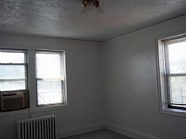 Beautiful Unfurnish 2bdr 1ba Perfect For This Coming Christmas in Yonkers, NY