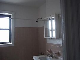 Beautiful Unfurnish 2bdr 1ba Perfect For This Coming Christmas in Yonkers, NY (Photo 5 of 9)