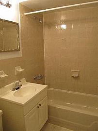 Unfurnished Home With 2 Bedrooms and 1 Full Bathroom in Bronx, NY (Photo 5 of 5)