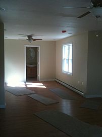 Single Family Home For Rent in Saugus, MA (Photo 4 of 5)