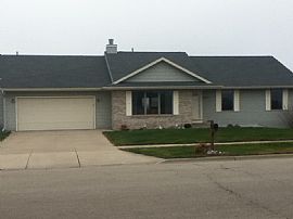 4 Bedroom, 2.5 Bath Home Near Kennedy School in Janesville, WI