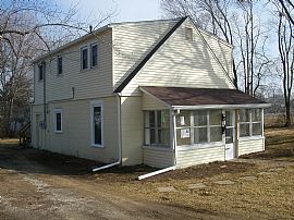 2 Bedroom Duplex Apartment Off Division St. in Urbana, IL