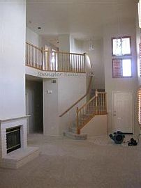 Spacious 4 BR, 3 BA Two Story Home in Gated Fall in Fallbrook, CA (Photo 4 of 8)