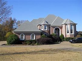 Executive, Custom 5 Bedroom Home For Lease in Memphis, TN