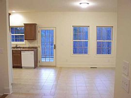 Beautiful 2 BR Duplex Home in Quiet Neighborhood Setting in Columbus, NC (Photo 4 of 12)