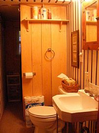 Nice Cabin Near Cambridge/seneca Lake in Cambridge, OH (Photo 1 of 5)