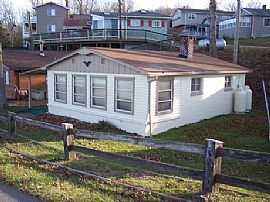 On Seneca Lake/15 Min. From Cambridge in Cambridge, OH