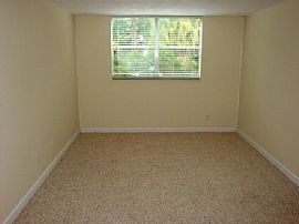 Wonderful 2 Bedroom and 2 Bath Condo Near Pool in Sarasota, FL (Photo 1 of 9)