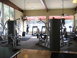 Wonderful 2 Bedroom and 2 Bath Condo Near Pool in Sarasota, FL (Photo 4 of 9)