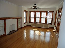 2 Bedroom Apartment in Brick 2-Flat Building in Chicago, IL (Photo 4 of 4)