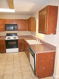 Renovated 3 Bed Room 2 Bath Home Available Now Pets Allowed in Mount Dora, FL (Photo 2 of 4)