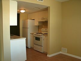 Wonderful 2 Bedroom and 1 Bath.Affordable! in Bradenton, FL (Photo 1 of 8)