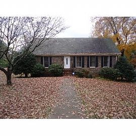 3 Bedroom 2.5 Bath on Large Corner Lot  in Birmingham, AL