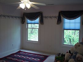 Gorgeous Traditional Home, Nearby Schools, Min. 1 Year Lease in Louisville, KY (Photo 5 of 12)