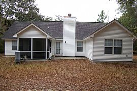 4 Bedroom Home with 2 Master Br'S! in Ladys Island, SC (Photo 11 of 12)