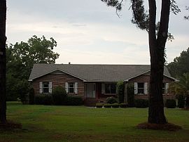 Great Home in Walling Grove! in Ladys Island, SC