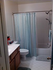 2 Bedroom Condo on The Lake in Ashburn, VA (Photo 4 of 4)