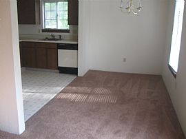 2 Bed 1 Bath Island Style Apartment  in Grand Rapids, MI (Photo 5 of 8)