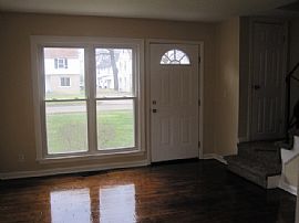 3 Bedroom Whitehall Condo in Whitehall, OH (Photo 2 of 8)