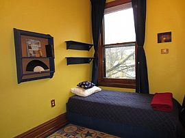 505 W Fullerton 2  Fully Furnished Short Term Rental Available! in Chicago, IL (Photo 11 of 12)