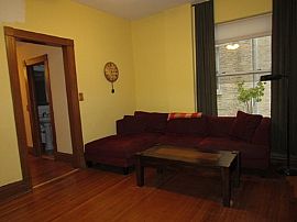 505 W Fullerton 2  Fully Furnished Short Term Rental Available! in Chicago, IL (Photo 2 of 12)