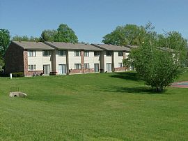 2 Bedroom Apartment Minutes to Grape Rd in South Bend, IN (Photo 9 of 9)