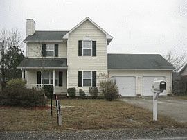 3 Br, 2 Ba Home with a Lot For $995 Per Month in Hope Mills, NC