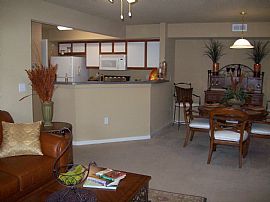 Top Floor One Bedroom in Independence, MO (Photo 7 of 8)