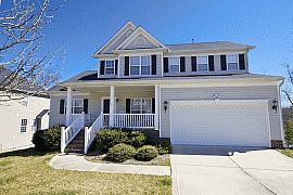 Huge 2 Story, 4 Br, 2.5 Ba Home with Open Concept! in Mount Holly, NC