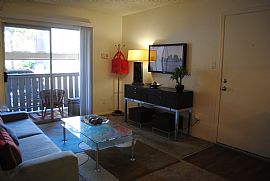 Reduced Rental Rate on 2 Bedroom, 1.5 Bath in Phoenix, AZ