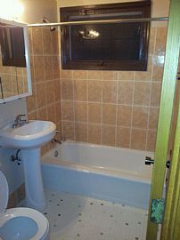 Just Reduced, Large 2 Bed 1 Bath Side Byside in Minneapolis, MN (Photo 2 of 10)