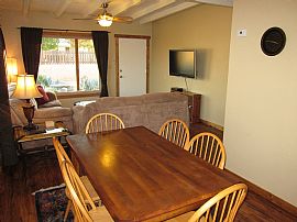 Mid-Century Modern- Furnished 3 Bedroom with Utilities Included in Twentynine Palms, CA (Photo 3 of 12)