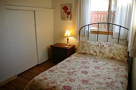 Mid-Century Modern- Furnished 3 Bedroom with Utilities Included in Twentynine Palms, CA (Photo 8 of 12)