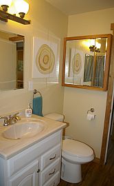 Mid-Century Modern- Furnished 3 Bedroom with Utilities Included in Twentynine Palms, CA (Photo 9 of 12)