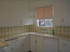 Affordable Unfurnished 2bdr 1ba House For Rent in Martinez, CA (Photo 2 of 7)