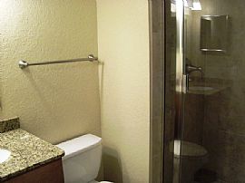 2 Bedroom 2 Bath Very Nice Unit! Stainless Steel! in Sarasota, FL (Photo 5 of 5)