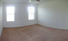 4 Bedroom Beauty with Xl Living Room and Fenced Yard in Killeen, TX (Photo 4 of 9)