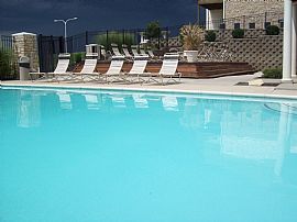 Ground Floor One Bedroom in Independence, MO (Photo 3 of 6)