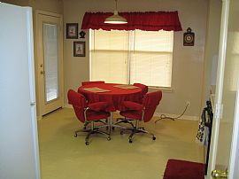 Spacious 3 Bed 3 Bath Avail. 3/4/2012 in Houston, TX (Photo 3 of 6)